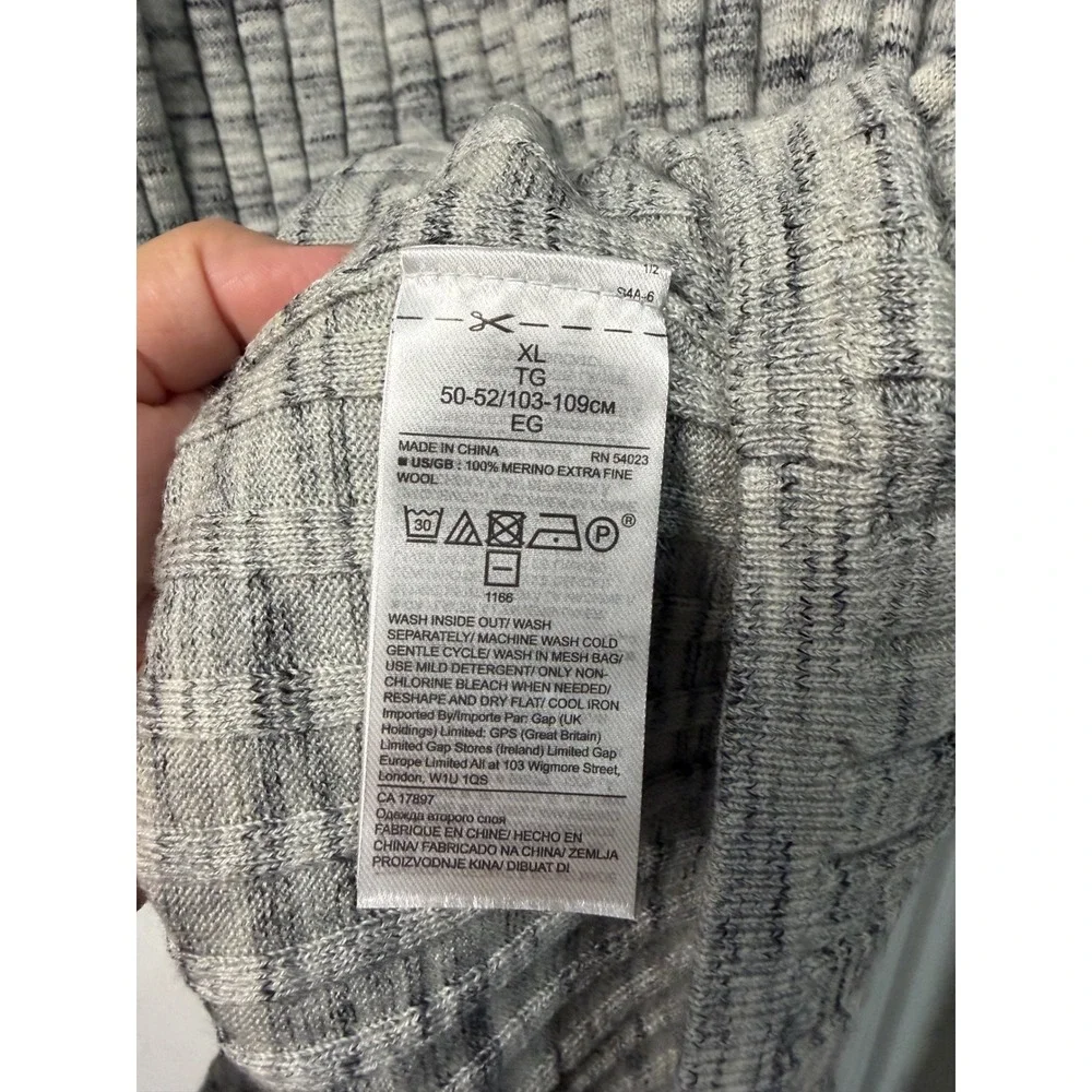 Banana Republic Men's XL Grey Marled 100% Extra Fine Merino Wool Ribbed Sweater